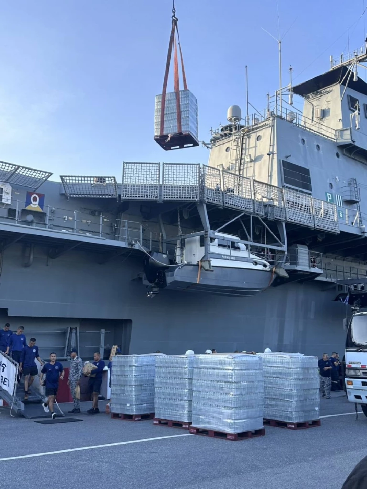 ไทยเบฟ ระดมจัดส่งน้ำดื่ม และสิ่งของจำเป็น ช่วยเหลือผู้ประสบมหาอุทกภัย อย่างต่อเนื่อง