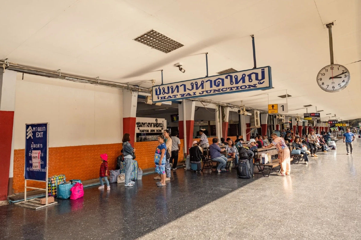 ททท. สั่งเกาะติดน้ำท่วมใต้รายวัน เปิดศูนย์ประสานงานช่วยเหลือนักท่องเที่ยว 