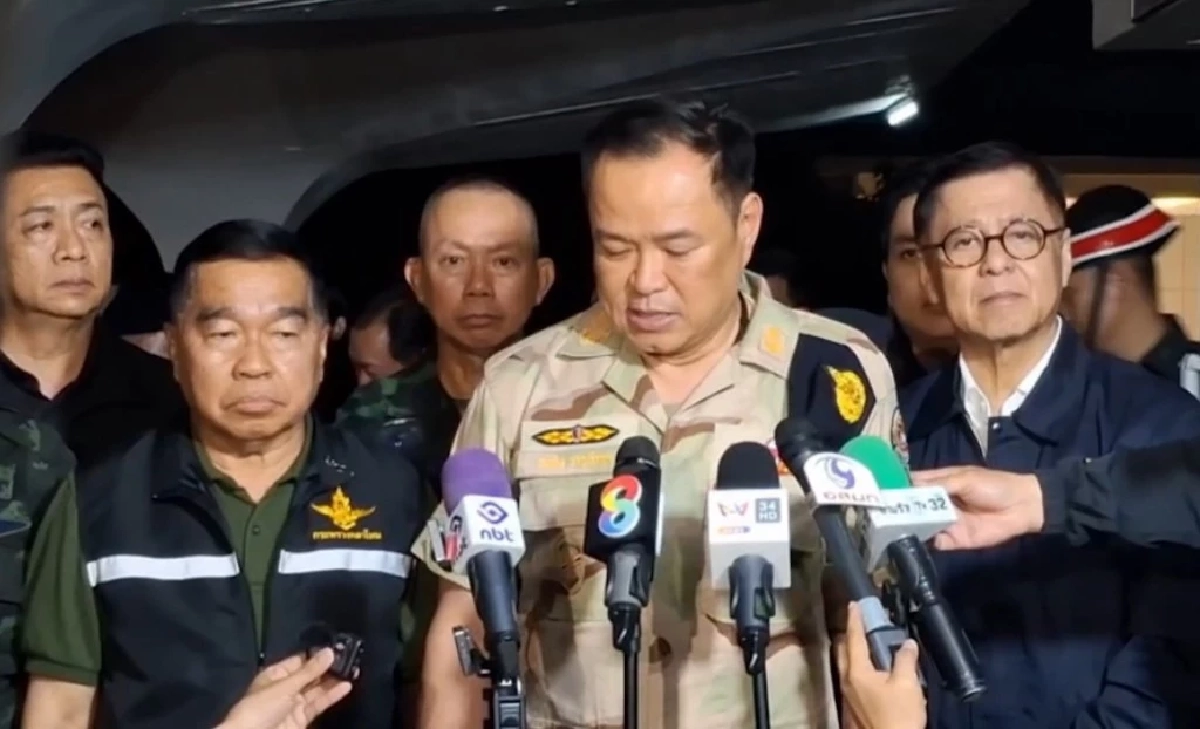 "อนุทิน" สุดเศร้า! เยี่ยมทหารบาดเจ็บเหยียบทุ่นระเบิด