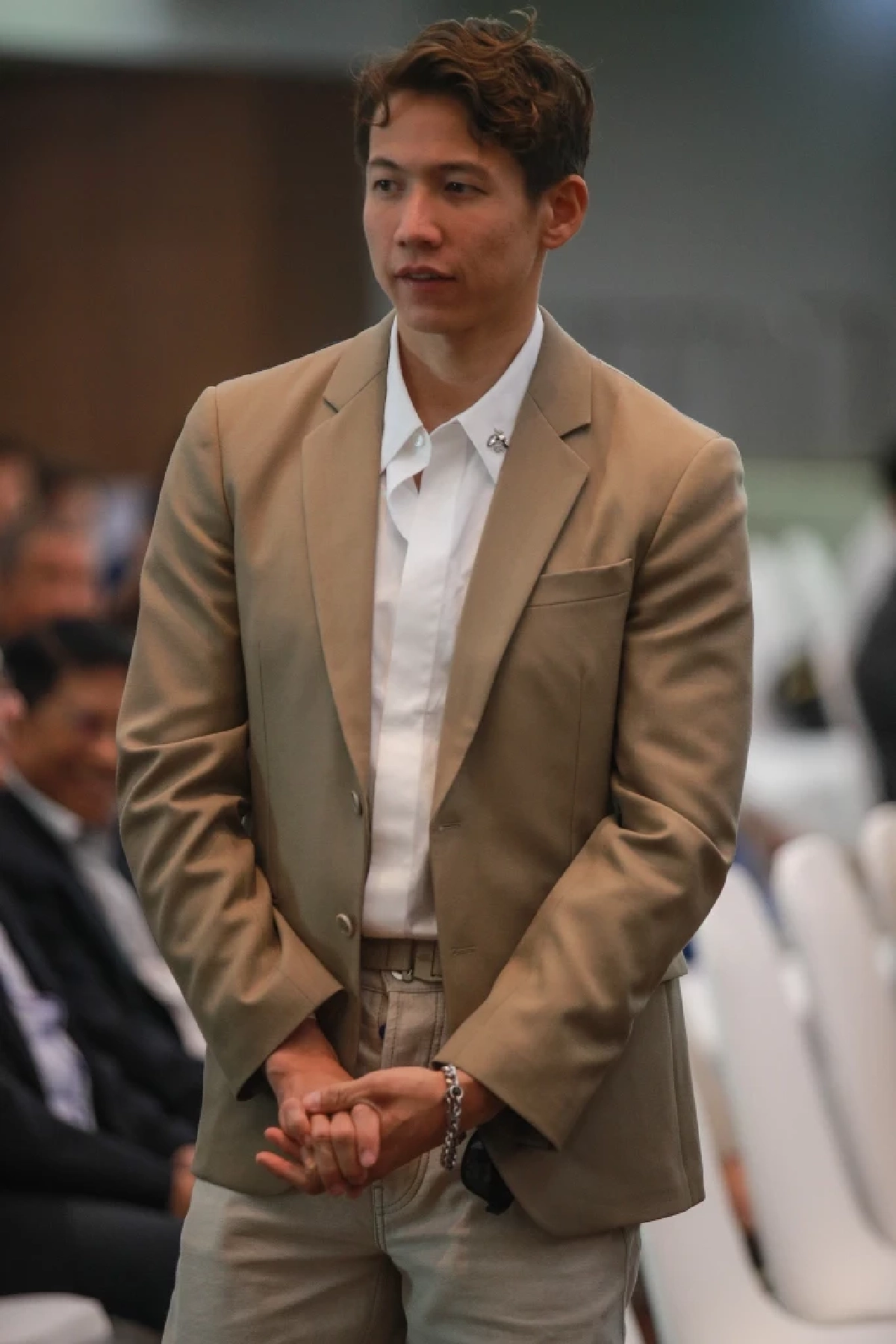 ดราม่างานหมั้น \'มายด์ - พาย\' ชาวเน็ตจับตา \'ทราย สก๊อต\' ไม่ถูกเชิญ?