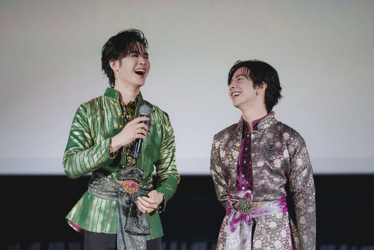 สนั่นจอ! \"บิลลี่-เบ้บ\" จุดไฟฟิน \"อสงไขย Interminable\" เปิดรอบปฐมทัศน์สุดอลัง