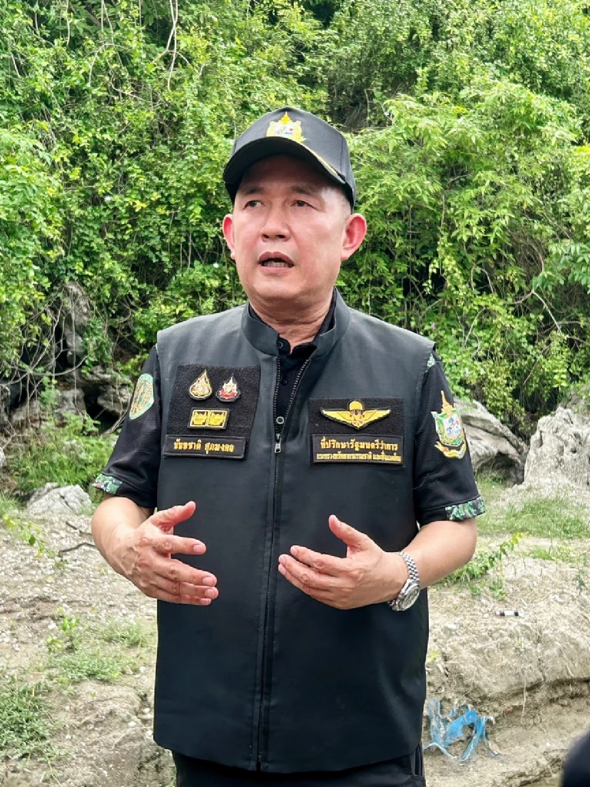 \"ศึกสามร้อยยอด\" ฉก.ทส. บุกสอบขบวนการขุดร่องน้ำ ปล่อยลงทะเล หวังฮุบสมบัติชาติ ออกเอกสิทธิ์