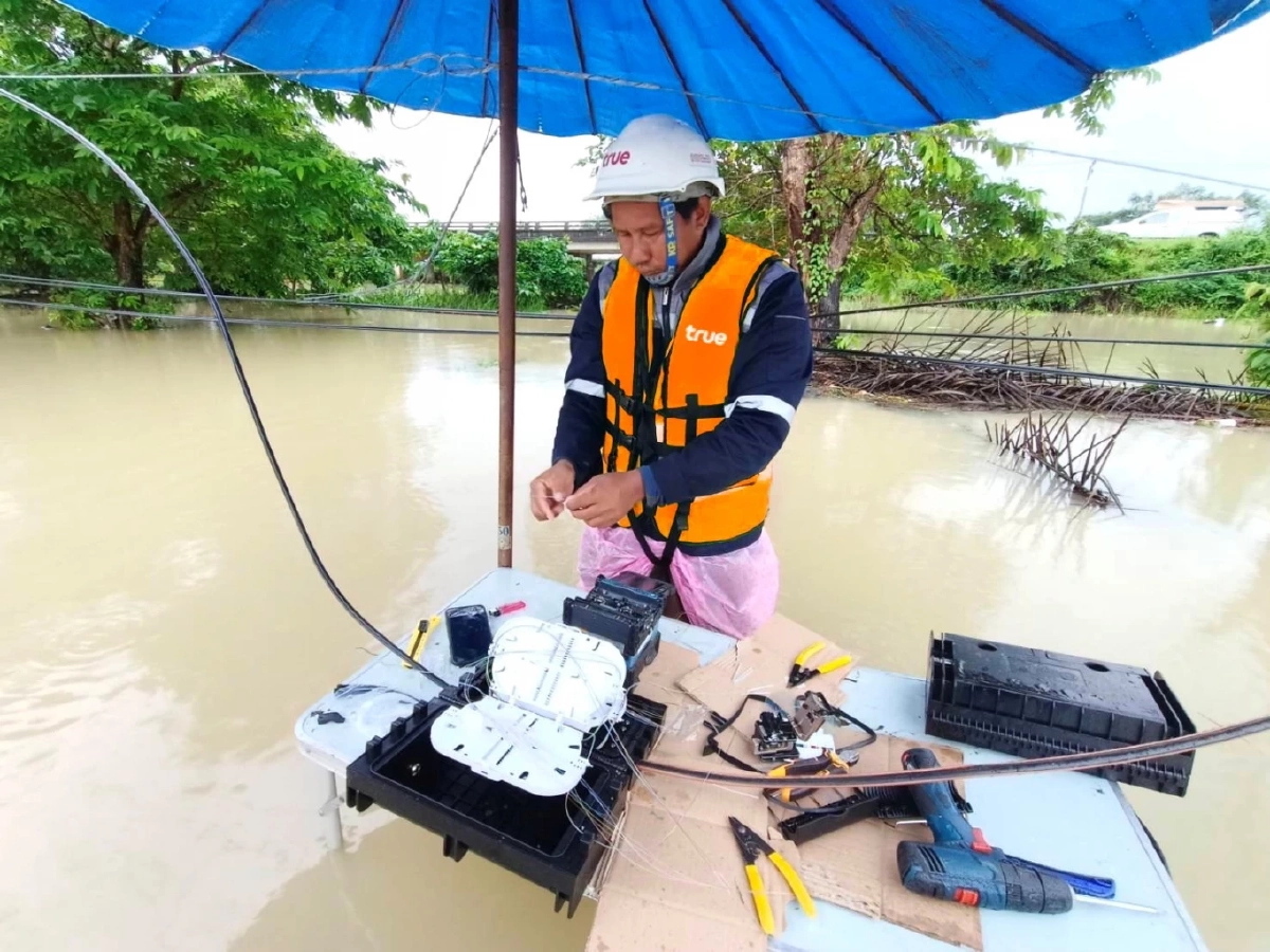 ซีพีอาสา รวมพลังช่วยน้ำท่วมใต้: อาหาร–เน็ตฟรี–ทีมภาคสนามครบ