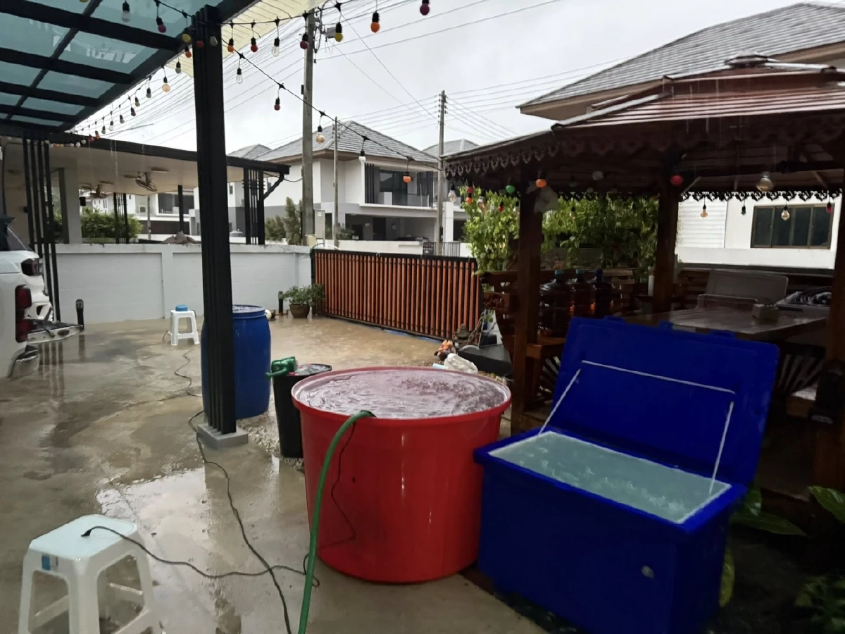 ส่อง \"บ้านหลังเดียวที่น้ำไม่ท่วมในหาดใหญ่\" ใช้เวลาเพียง 1 ชม. เจ้าของบ้าน ทำได้ยังไง?