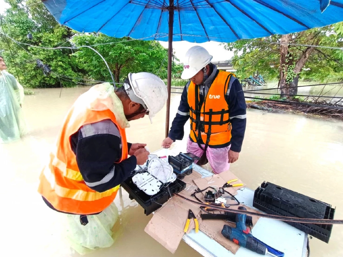 ซีพีอาสา รวมพลังช่วยน้ำท่วมใต้: อาหาร–เน็ตฟรี–ทีมภาคสนามครบ