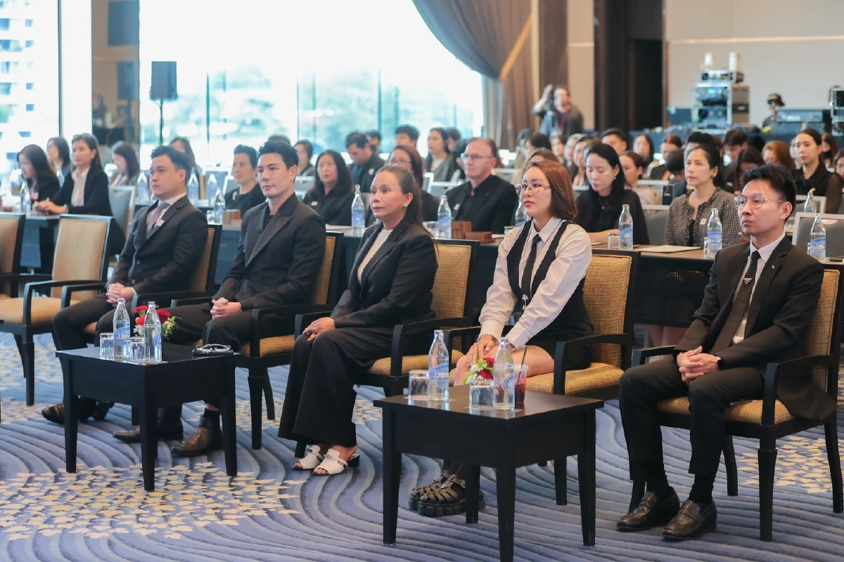 “โดม ปกรณ์ ลัม” ผันตัวสุดปัง! เปิดตัวธุรกิจสุขภาพ พลิกวงการสมุนไพรไทย