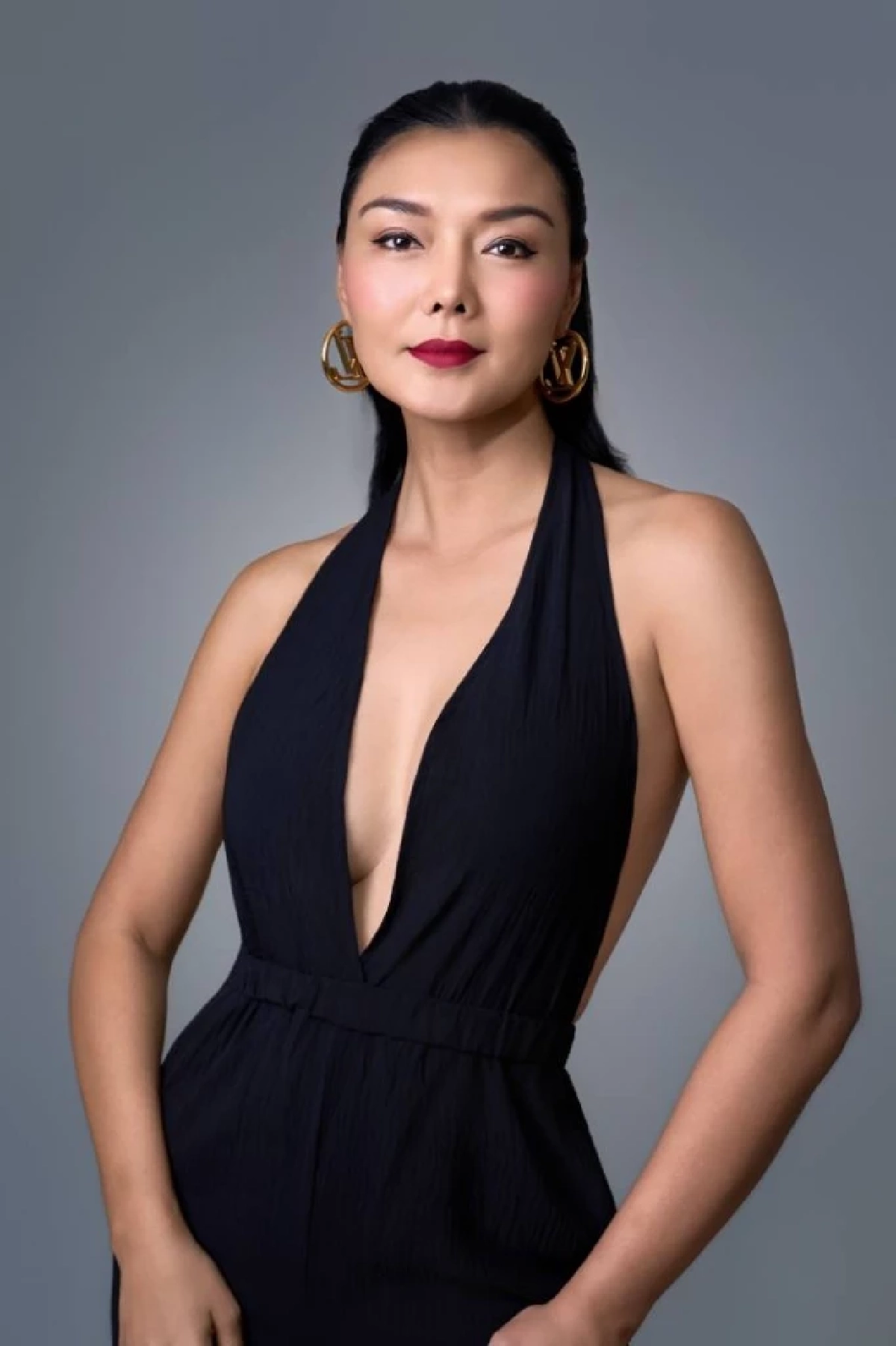 'ลูกหมี รัศมี'โพสต์จี๊ดสื่อถึงอะไร? หลัง 'ปู มัณฑนา'ถูกสั่งจำคุก