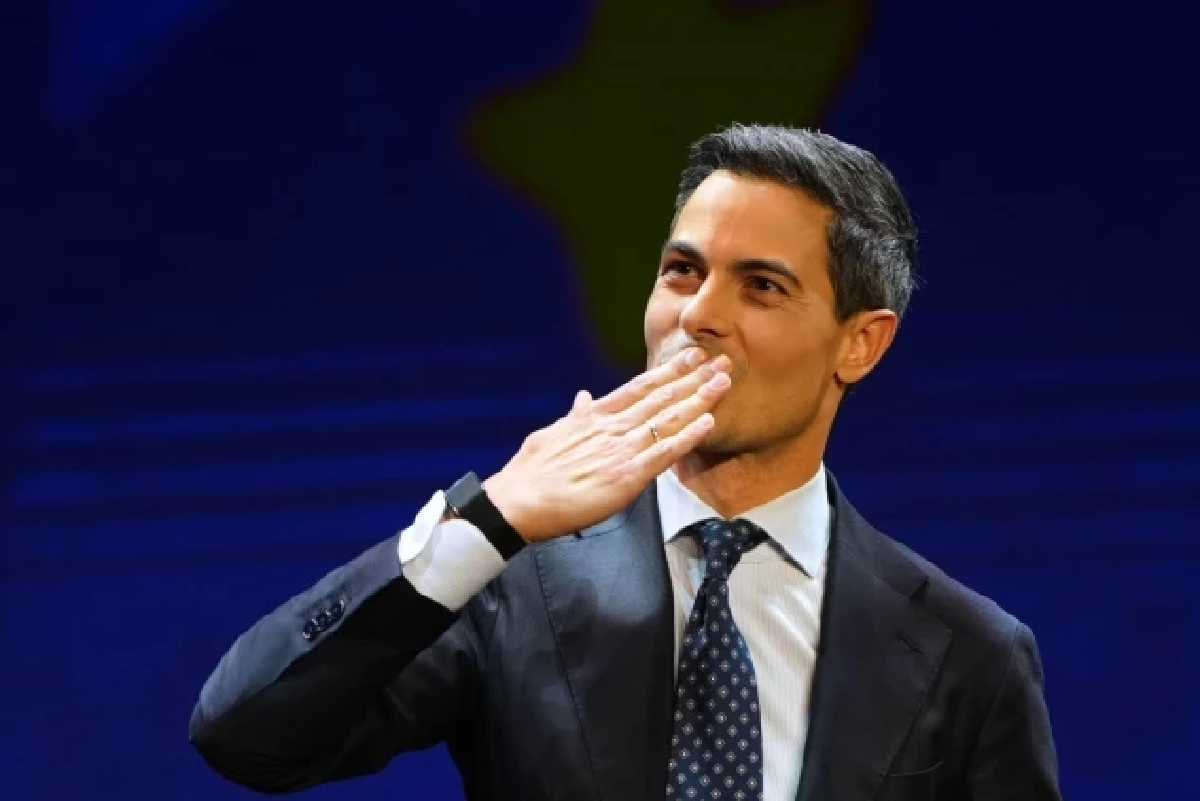 \"นายกเนเธอร์แลนด์\" เปิดตัวคู่หมั้น lgbtqia+โชว์รอยสักภาษาไทยความหมายสุดลึกซึ้ง!