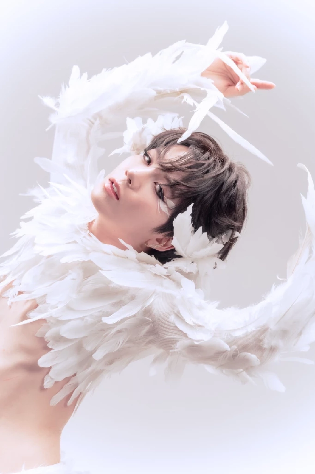 "เอิร์ธ กัษมนณัฏฐ์" เปิดบทใหม่ "Born Again" ฉลองวันเกิด 29 ปี