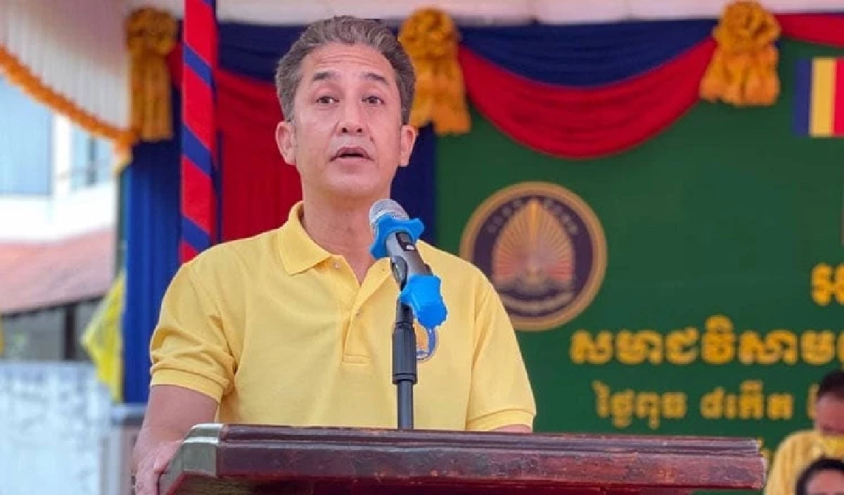 รู้จัก "เจ้านโรดม จักราวุธ" ทายาทราชวงศ์กัมพูชา จับตา! อาจขึ้นครองอำนาจแทนตระกูล "ฮุน"