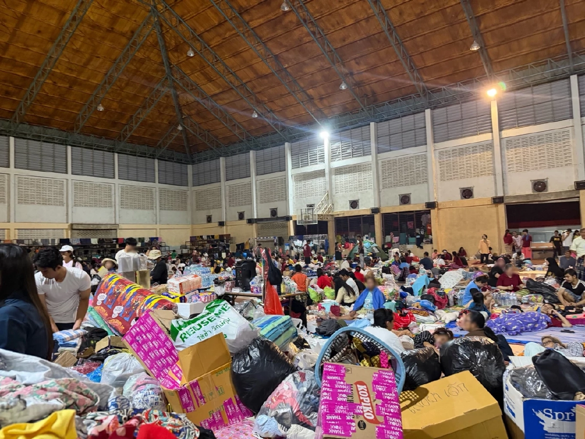 สะเทือนใจ \"หาดใหญ่\" เหมือน \"วันสิ้นโลก\" คนแย่งอาหาร - ศพวางริมถนน - คนร้องโหยหวนทั้งคืน