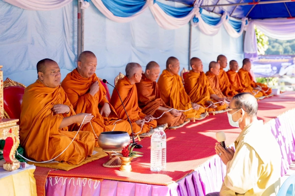 รวมพลังน้ำใจสู่ชาวบ้านห้วยผึ้ง ทอดผ้าป่ามหากุศล สร้างอาคารพยาบาลชุมชนฯ