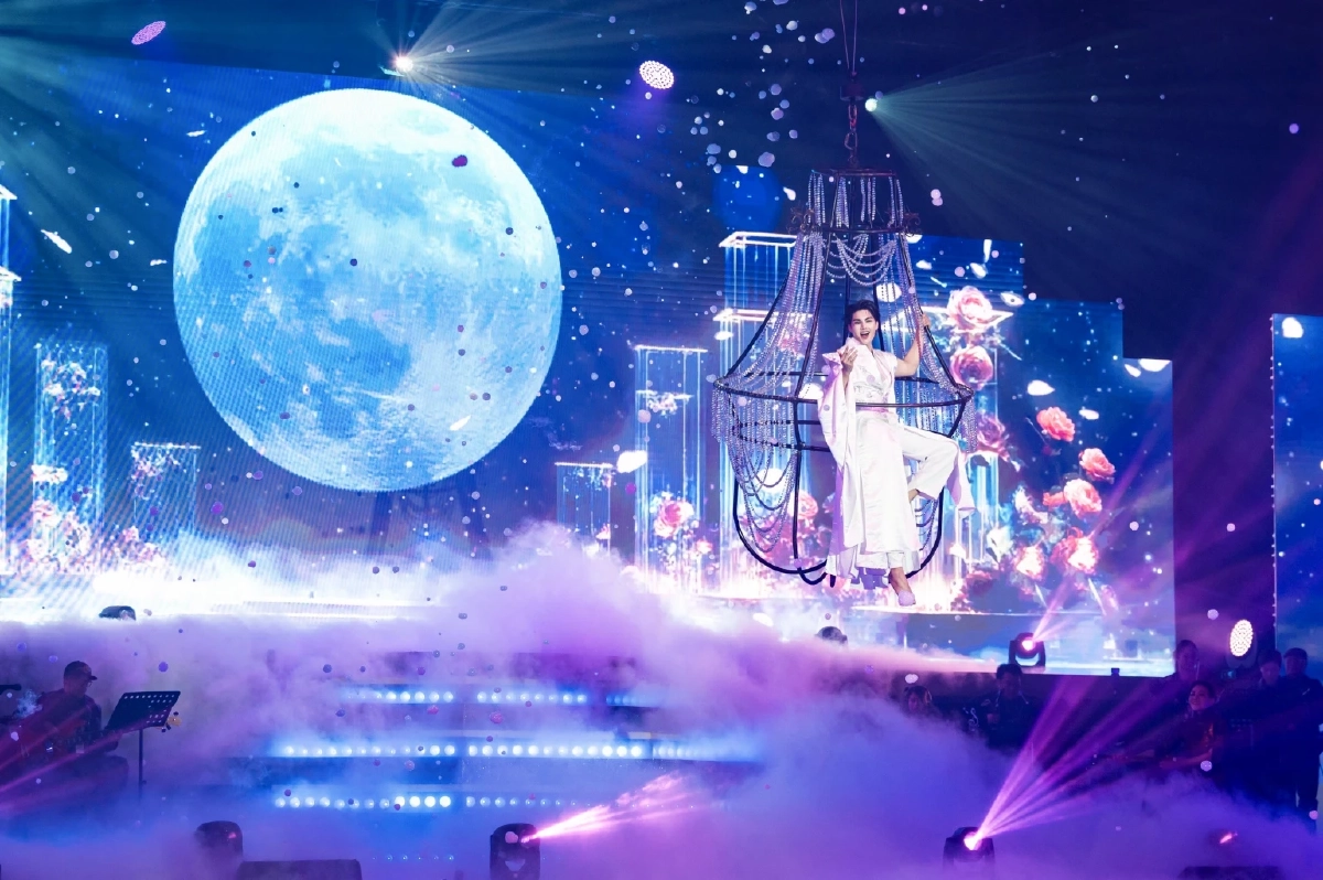 ใส่เต็ม 'ฟอร์ด ฐิติพงศ์'จัดฉลองวันเกิด เติมแฟนคลับ ลูกทุ่งบรอดเวย์