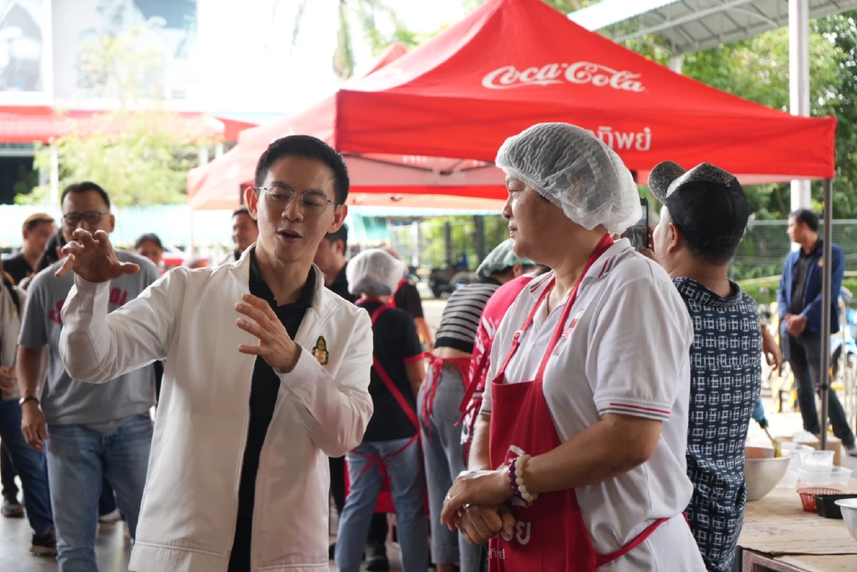สถาบันพระปกเกล้า ยกทีมลงพื้นที่หาดใหญ่เติม "น้ำใจ" ฟื้นฟูน้ำท่วมใต้