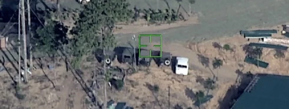 ถล่มฐานทหารหน่วย BHQ  หลังพบพิรุธรถหรูผู้บังคับบัญชาระดับสูงโผล่ชายแดน