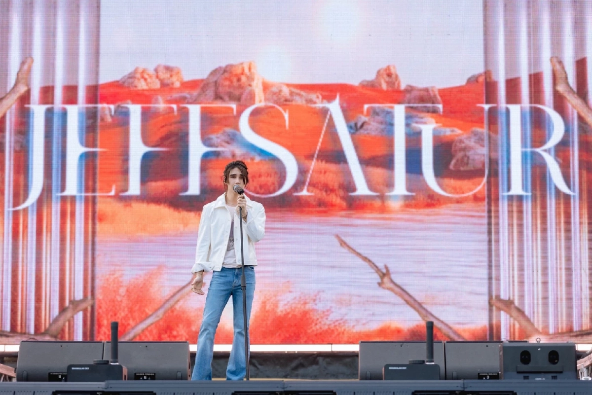 ‘นั่งเล่น 9’ เทศกาลดนตรีส่งท้ายปีทั้งสนุกและสบายที่สุด