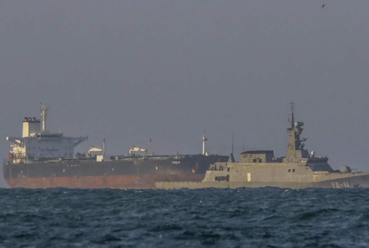 "ทรัมป์" สั่งปิดล้อมเรือน้ำมันเวเนซุเอลา ปิดทางเข้า-ออกทุกลำ!