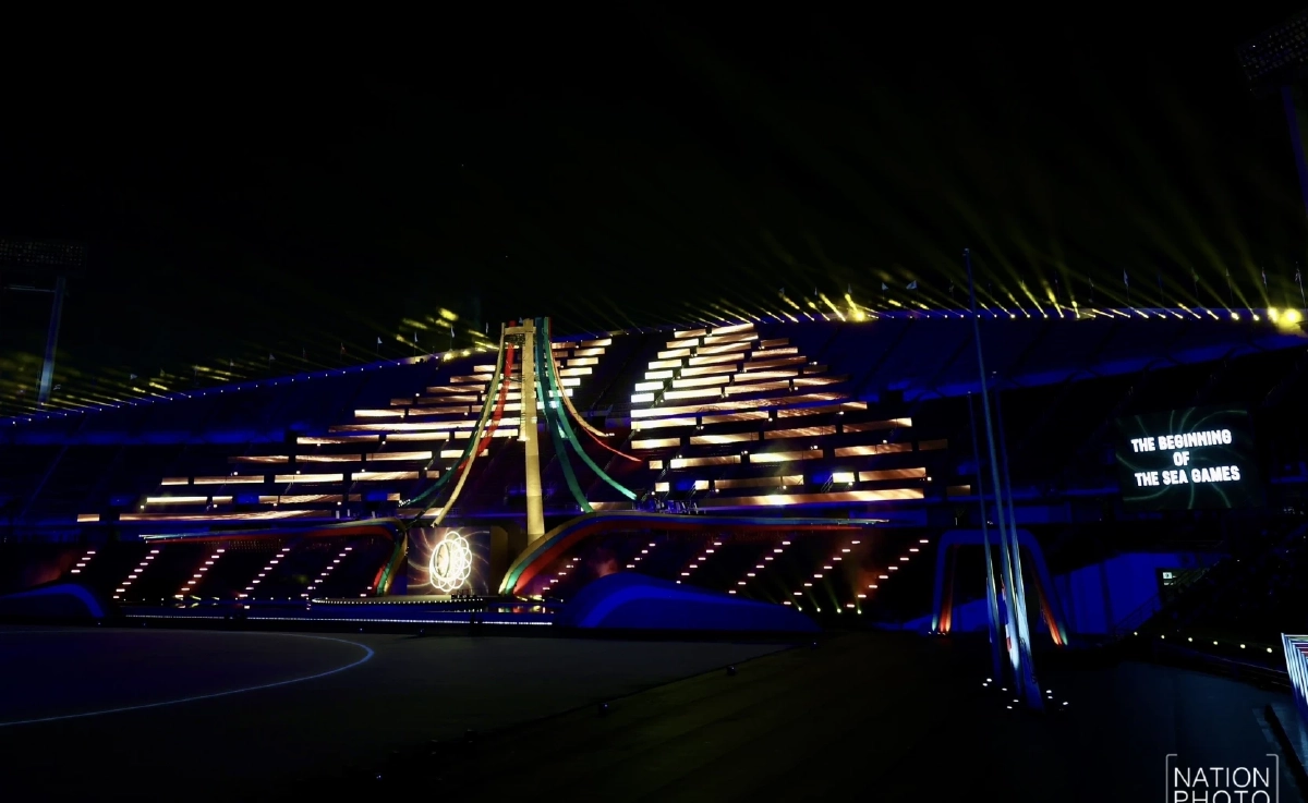 เป็นงง! โดรนพิธีเปิดซีเกมส์ ขึ้นเลขสลับ 2 ตัวท้าย จำนวนเหรียญทอง