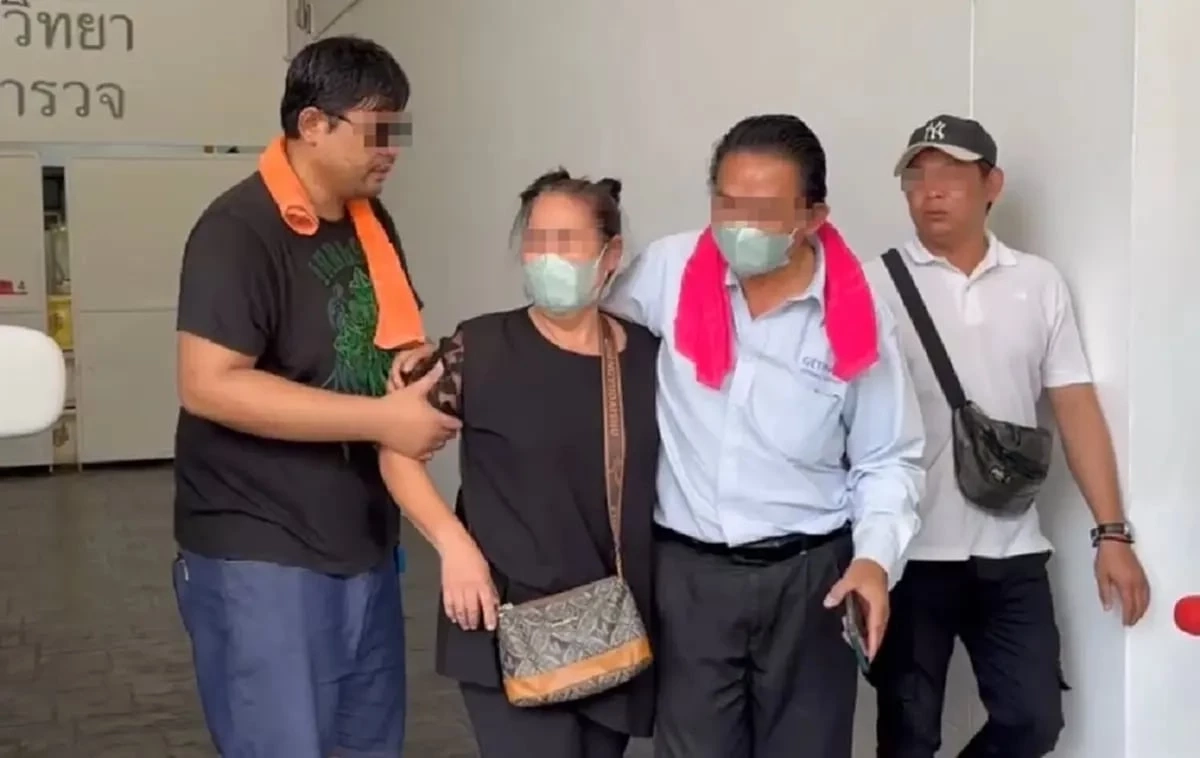 แม่ร่ำไห้รับร่างลูกชาย หลังถูกยิงเสียชีวิตบนทางพิเศษศรีรัช