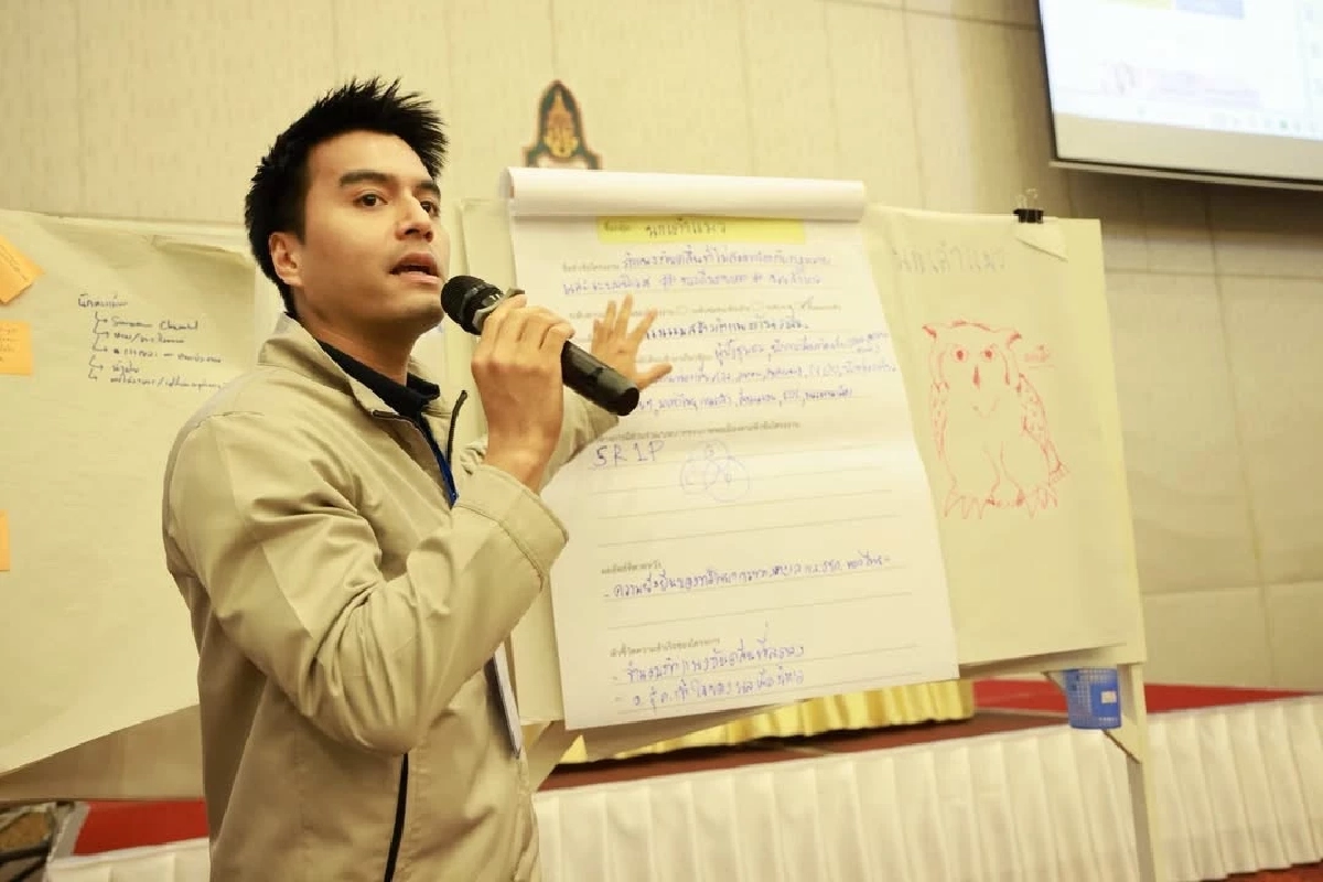 ดร.สรวิศ ลิ้มโอภาส พูลสวัสดิ์ 