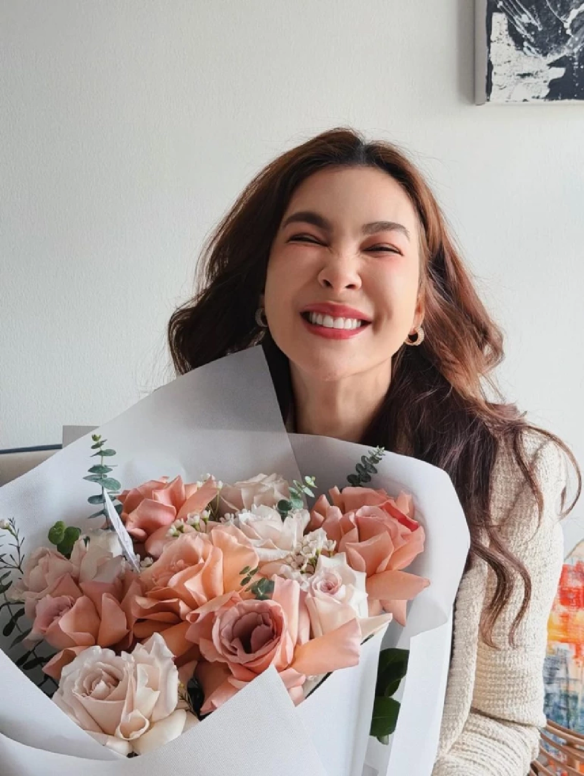 "แบงค์ พชร" เซอร์ไพรส์ "โบว์ เบญจวรรณ" ฉลองครบรอบรัก 11 เดือน