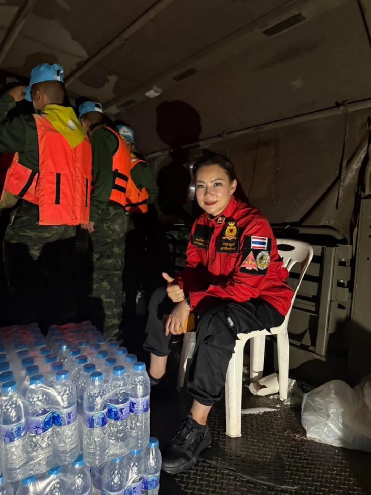 "บุ๋ม ปนัดดา" ฉะแหลก! หน่วยงานไร้ใจปล่อย "กลุ่มอาสา" อดข้าวช่วยน้ำท่วมใต้