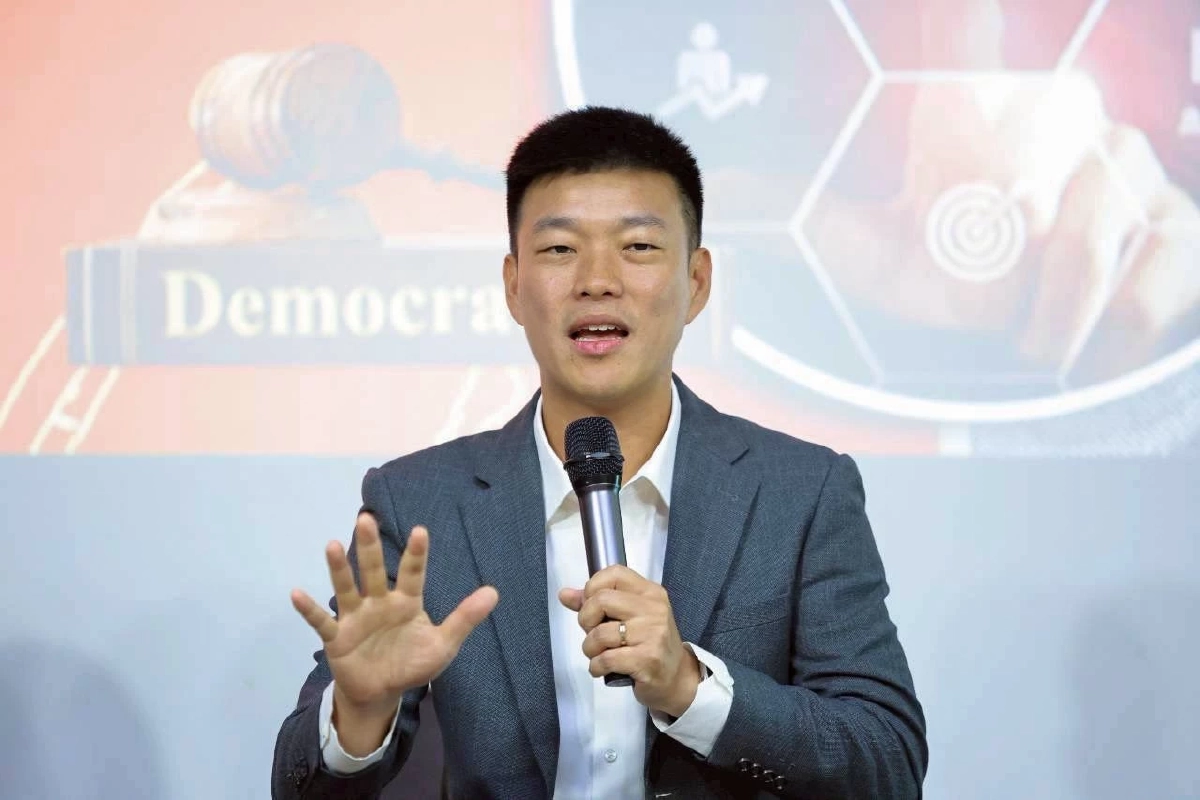 เปิดรายชื่อ ผู้สมัคร สส. พรรคประชาชน 100 ชื่อ "เลือกตั้ง 2569" มีใครน่าสนใจบ้าง?