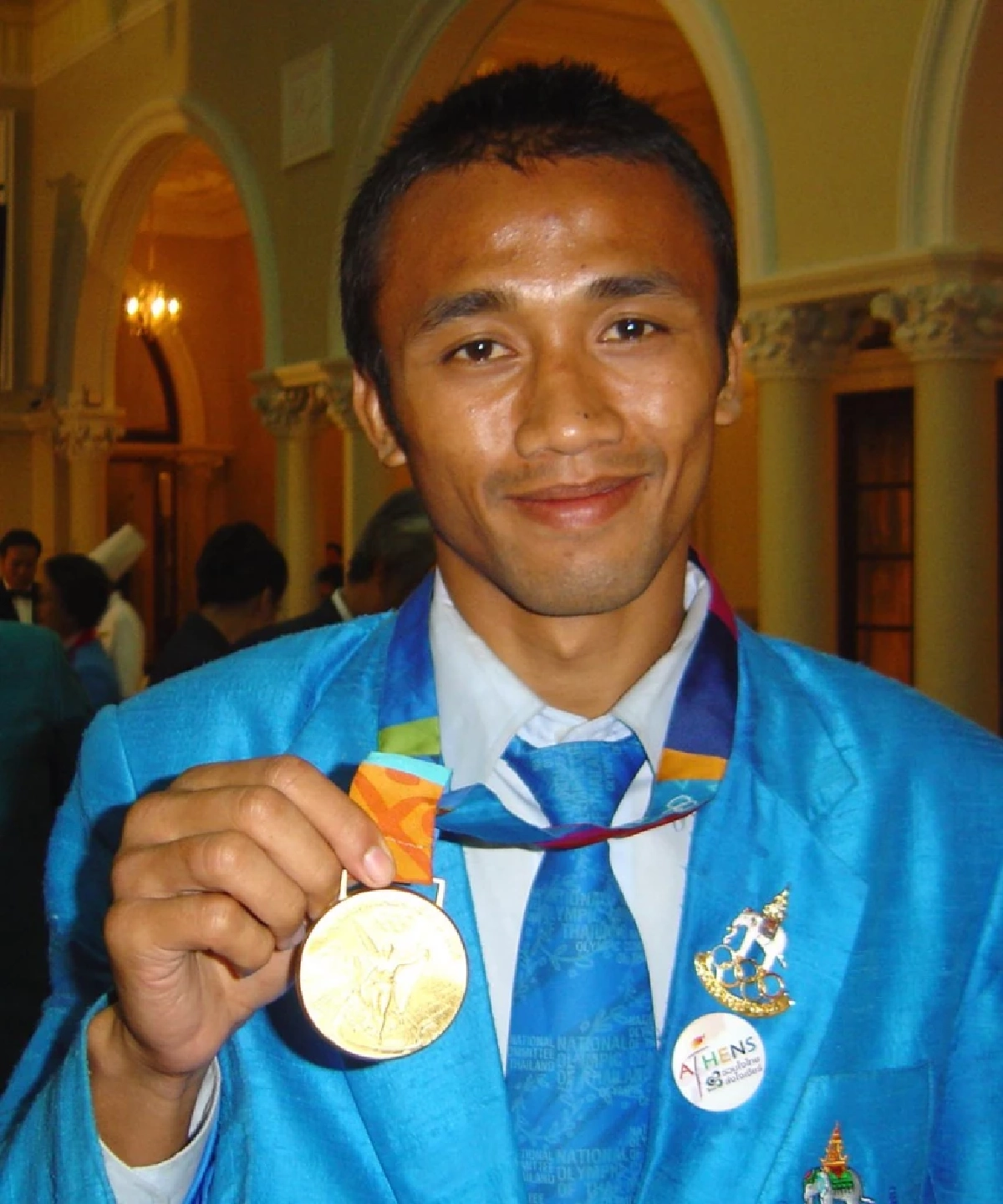 สิ้นลายฮีโร่! "มนัส บุญจำนงค์" ทิ้งทวนประโยคเด็ด ก่อนเข้าคุกรับโทษโกงหวย