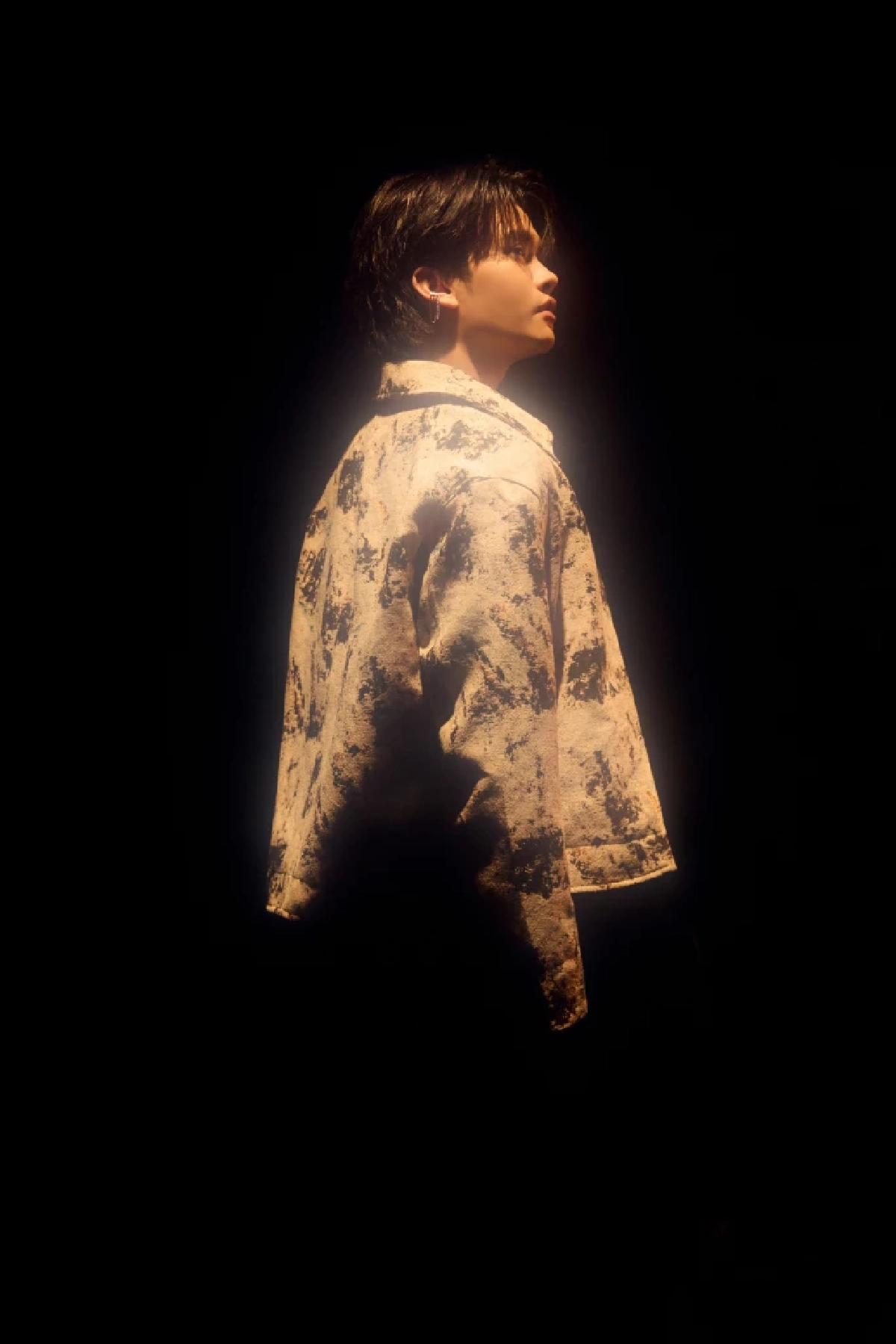 "นนท์ ธนนท์" NONT TANONT ปล่อย MV ใหม่ "กำลังจะ (Fallin’)" ส่งท้ายปี