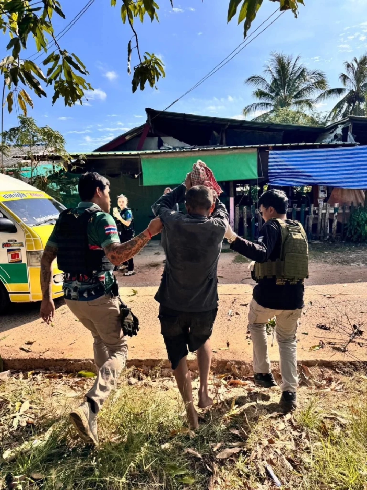 เปิดอาการบาดเจ็บ 4 ราย ถูกระเบิด BM-21 ถล่มในพื้นที่ชุมชน