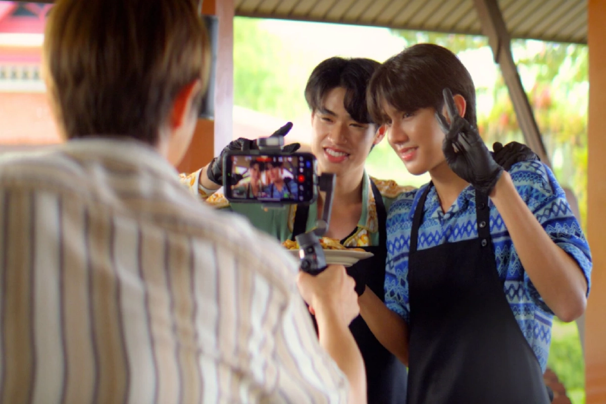 One Year : เลือนรางและจางหาย ซีรีส์สุดดราม่าถ่ายทอดความรักที่ค่อย ๆ เปลี่ยนไป