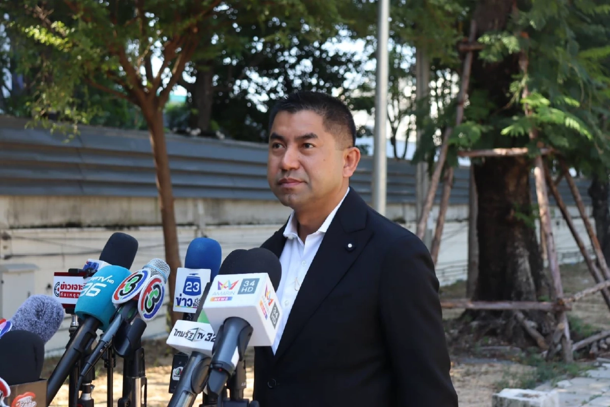 "บิ๊กโจ๊ก"  โผล่กองปราบ ประกาศจุดยืนชัดเจน ไม่หนี พร้อมสู้ทุกคดี