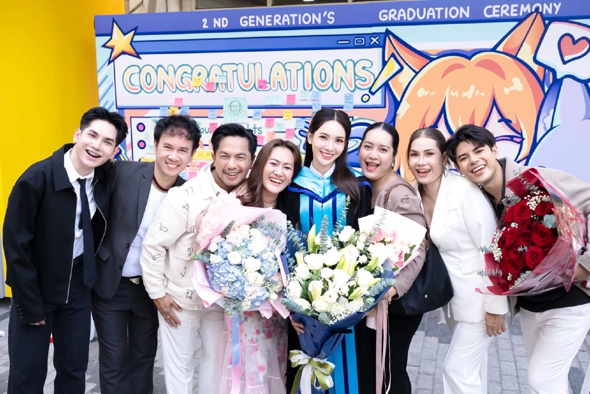 เติมไฟ 'ผู้กองแคท' คว้า ป.เอกสมศักดิ์ศรี 'ร.ต.อ.หญิง ดร.' ส่งท้ายปี