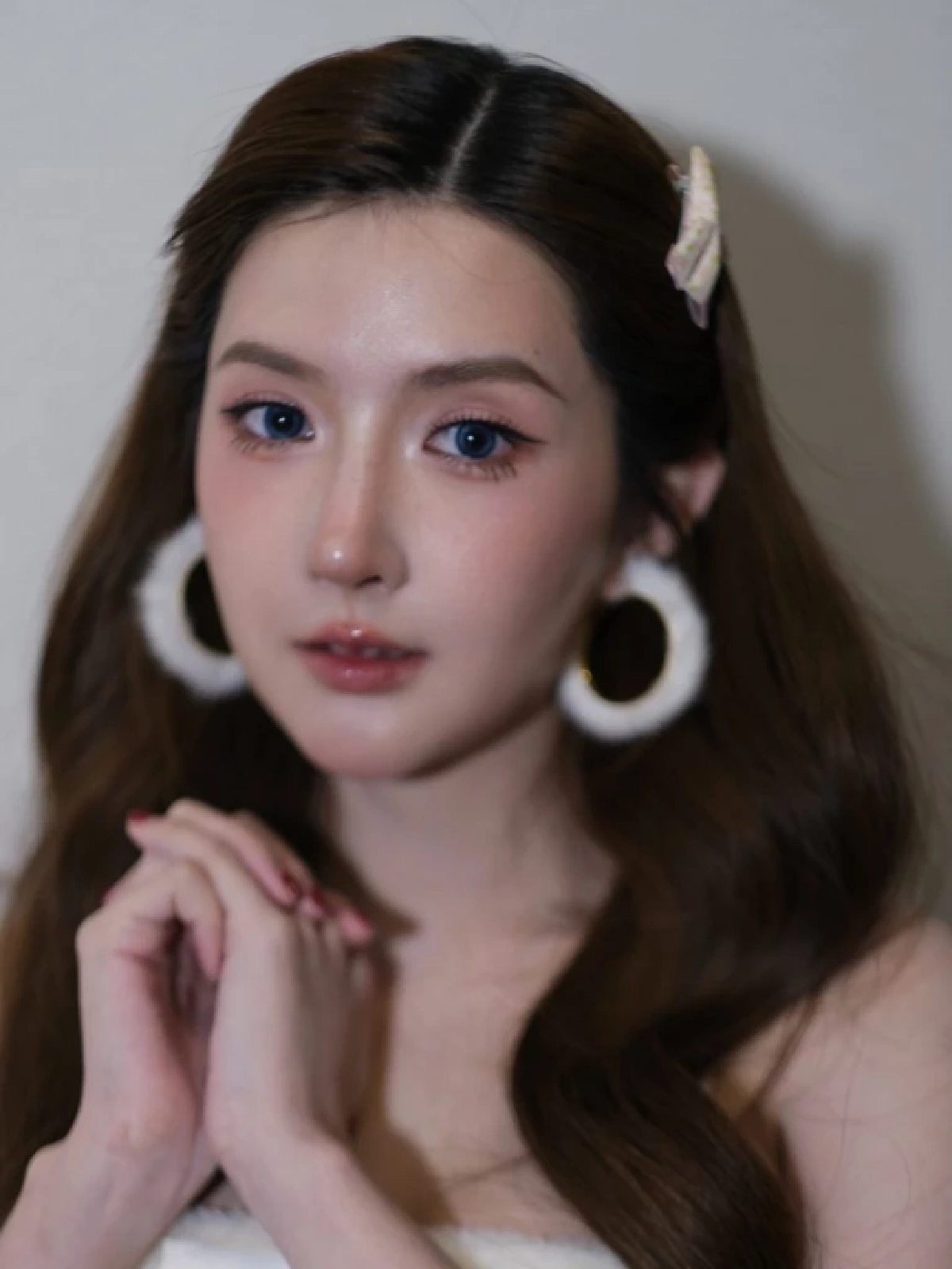 "เบียร์" ฉลองล้านวิว เสิร์ฟคลิปแซ่บ จ่อฟ้องชาวเน็ตปากแจ๋ว งัดเงินแสนตบหน้าพวกขี้แซะ!