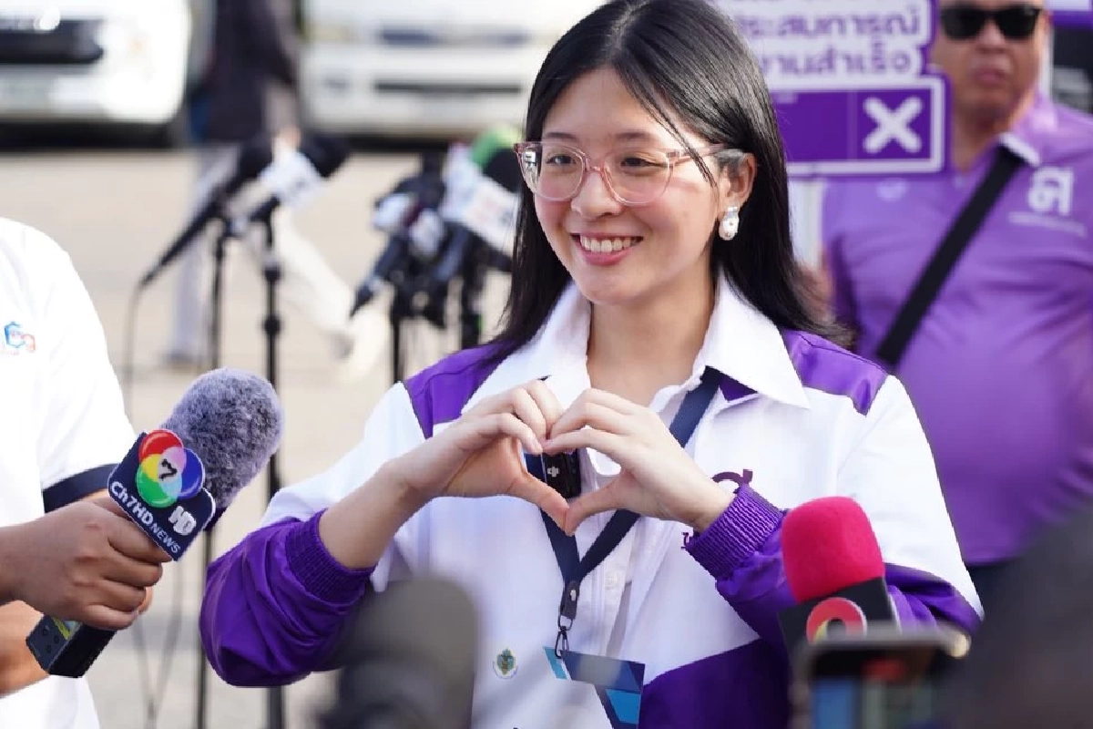 ประวัติ "จินนี่ ยศสุดา ลีลาปัญญาเลิศ" ลูกสาว คุณหญิงสุดารัตน์