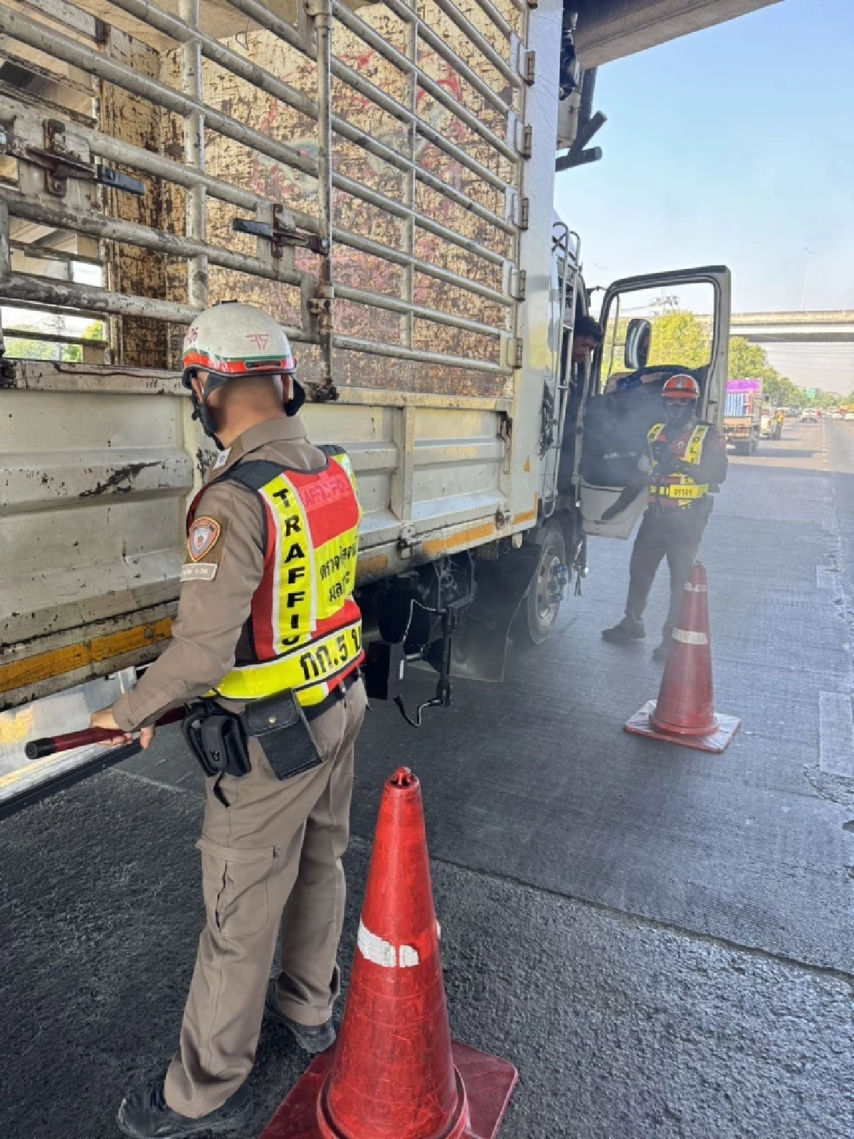 ตั้งจุดกวดขัน จับแล้ว 9.7 พันราย รถปล่อยควันดำ ช่วยลดปัญหาฝุ่น PM2.5