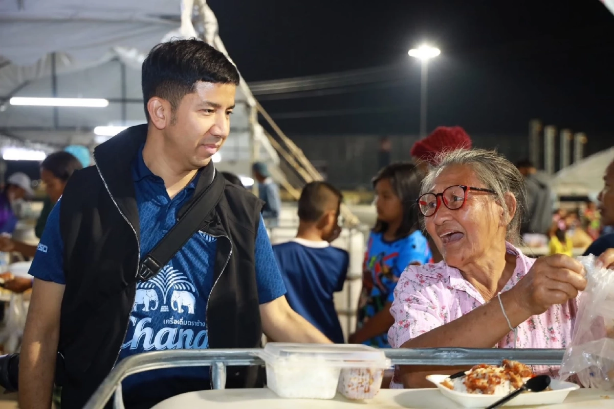 เปิดวาร์ป "ครูพริมมี่" หนุ่มหน้าใส ดีกรีอดีตคณะทำงาน รมต. สู่ศึกชิงเก้าอี้ สส.กทม.