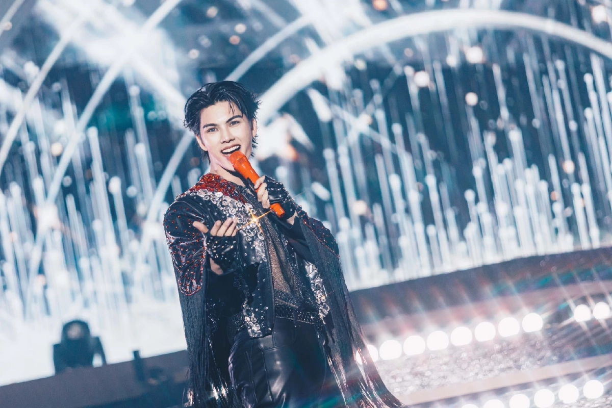 ใส่เต็ม 'ฟอร์ด ฐิติพงศ์'จัดฉลองวันเกิด เติมแฟนคลับ ลูกทุ่งบรอดเวย์