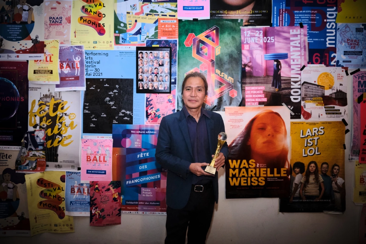 ผงาดเวทียุโรป! "เป็ด วีระศักดิ์" รับรางวัลใหญ่ หนังสั้น "ยังรักกัน" ชนะเลิศ