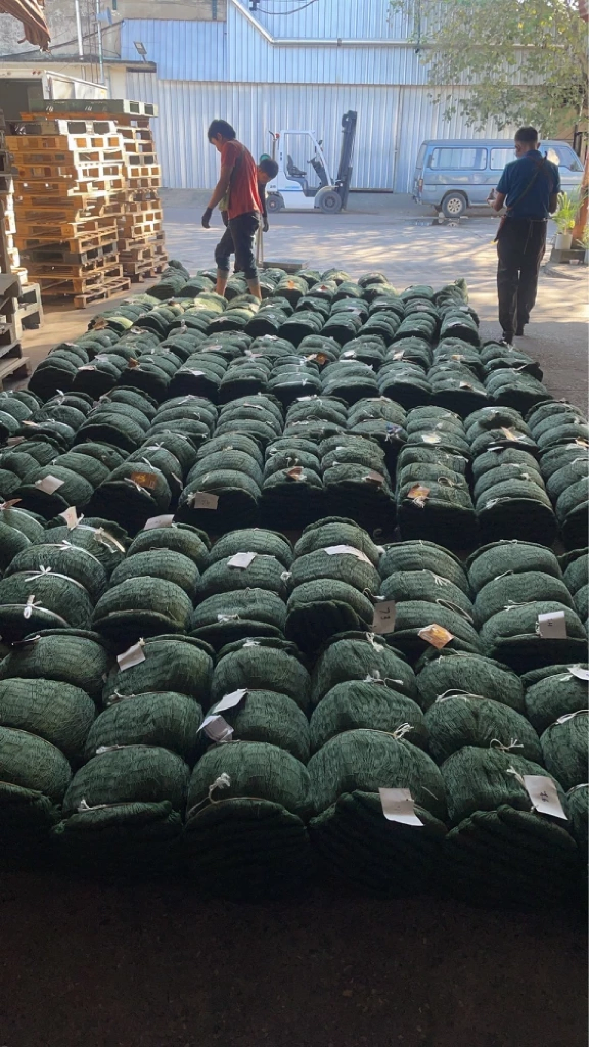 วปอ.68 มอบตาข่ายกันโดรนและสิ่งของจำเป็น แก่กองทัพภาคที่ 2