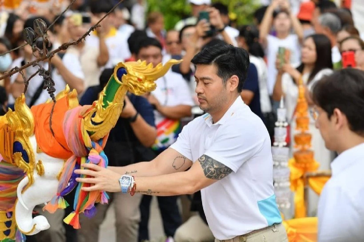 แห่ซูม 'ต๊อด ปิติ'สามี นุ่น วรนุช นาฬิกาเรือนเดียวทำโซเชียลสะดุ้ง