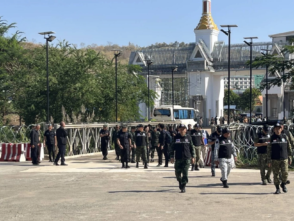 ฝ่ายไทย ปล่อยตัว "ทหารกัมพูชา" จำนวน 18 นาย หลังหยุดยิง 72 ชั่วโมง