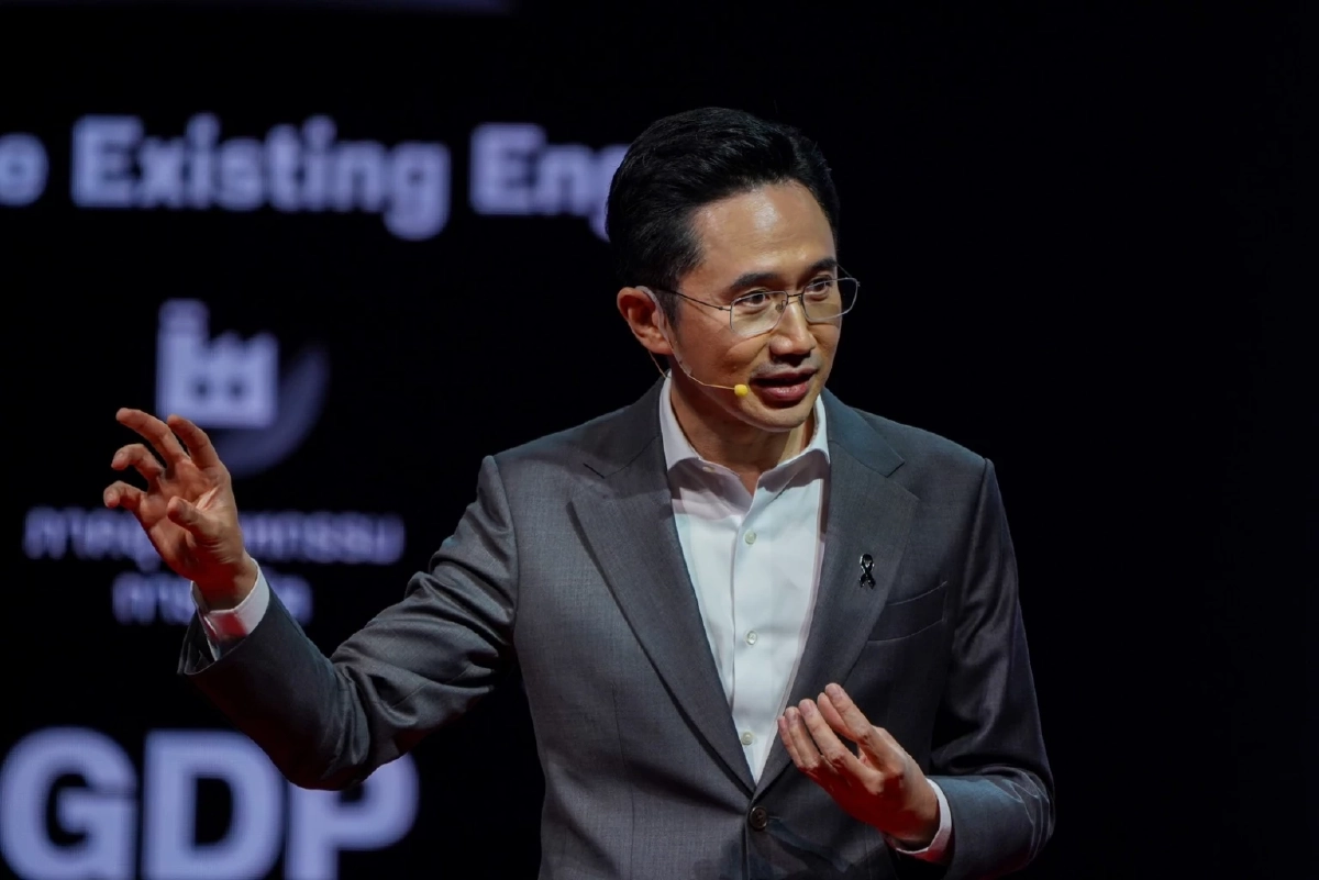  ศาสตราจารย์ ดร.ยศชนัน วงศ์สวัสดิ์