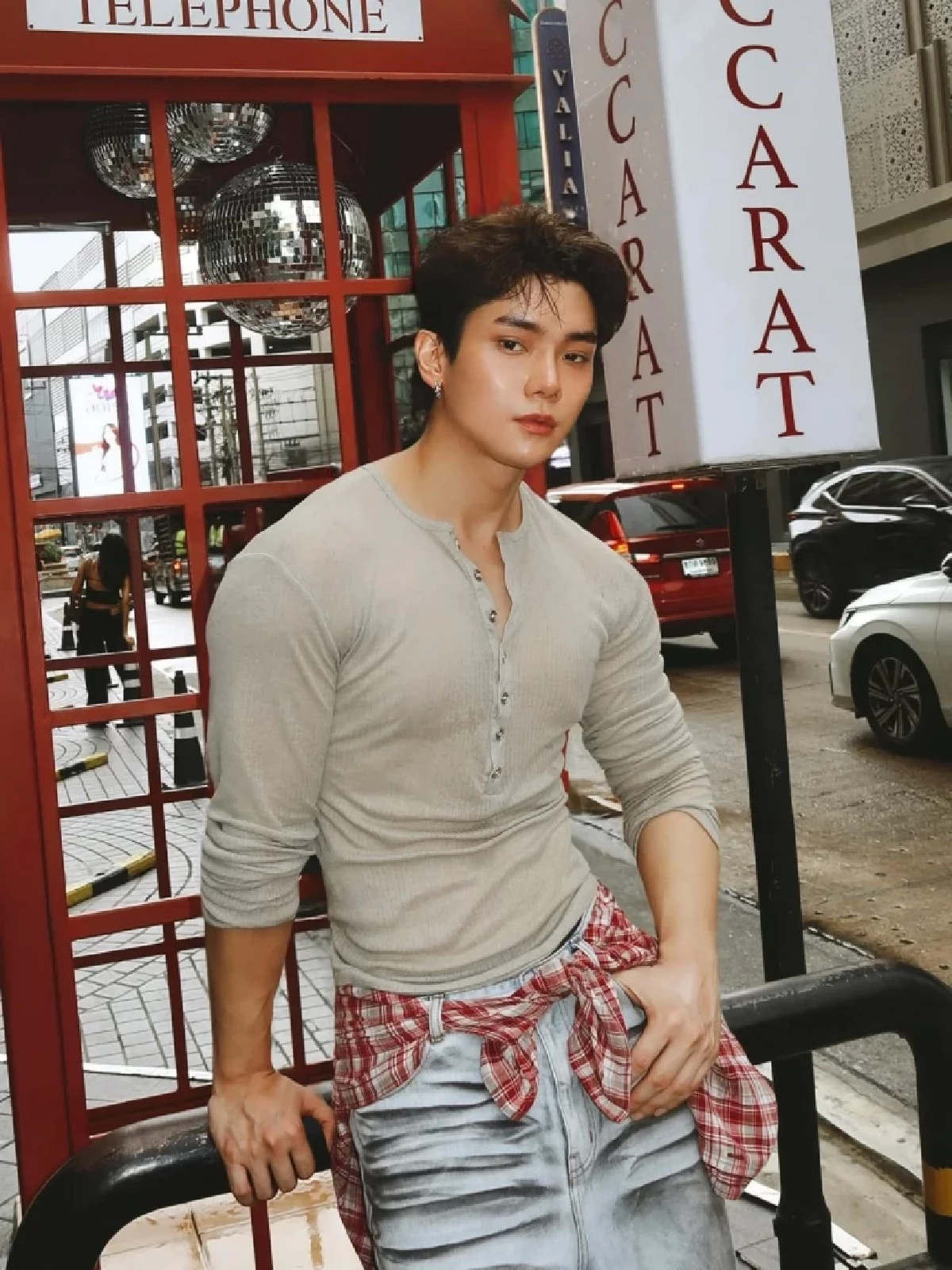 ประวัติ 'เจฟ ณธเดช'นักแสดงซีรีส์ดัง จับตาสัมพันธ์ 'ณัฏฐ์ ทิวไผ่งาม' หรือคู่รักใหม่?