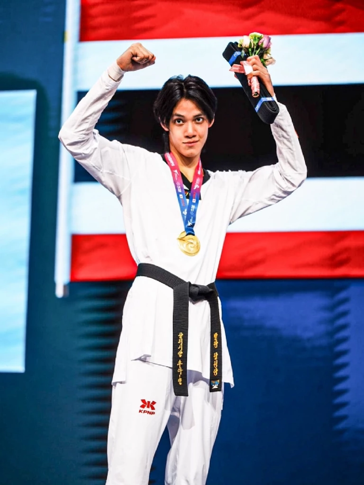 เปิดวาร์ป 'หยู บัลลังก์'เหรียญทองซีเกมส์ เทควันโด โซเชียลกรี๊ดหนัก!