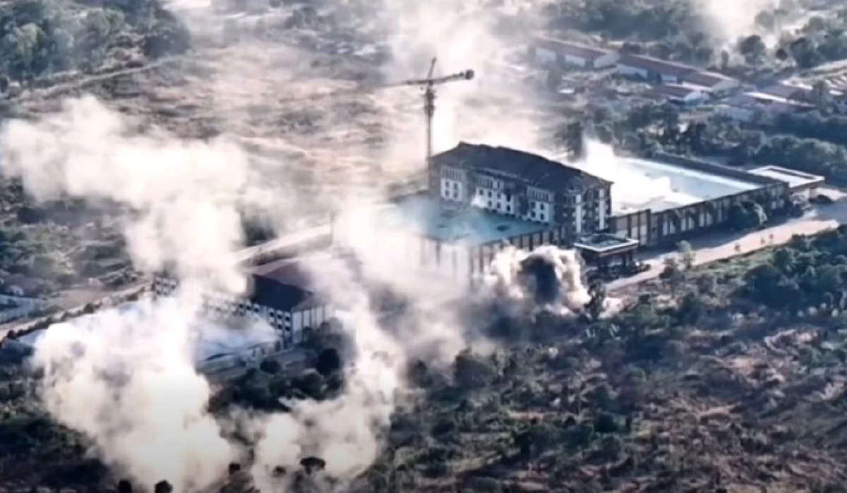 เปิดนาที ทหารไทย ถล่มรังสแกมเมอร์-กาสิโน ช่องสายตะกู จนสิ้นสภาพ!