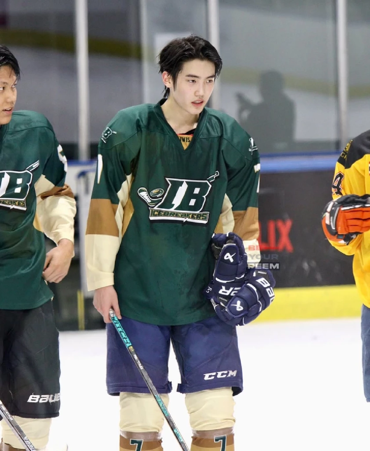 เปิดวาร์ป "ภีม ธนัช" ไอซ์ฮอกกี้ทีมชาติไทย หล่อดุจเทพปั้น นึกว่าหลุดออกมาจากการ์ตูน