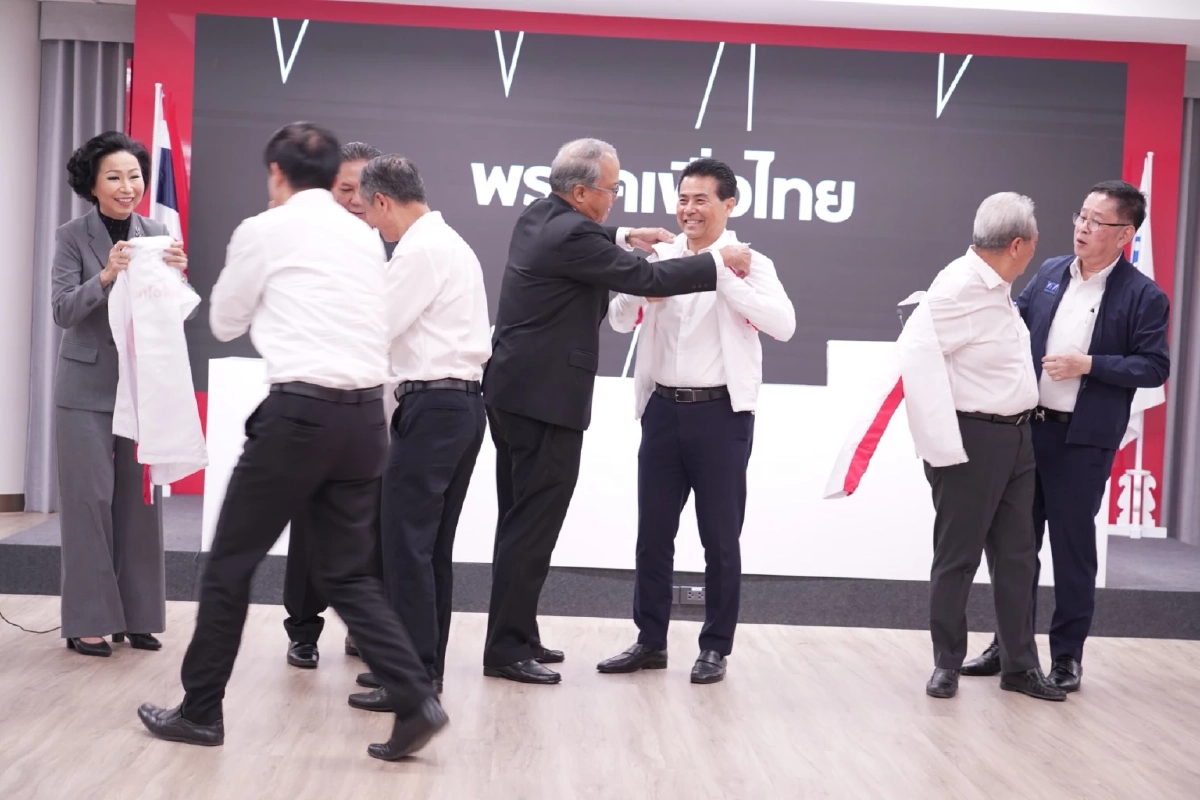 "เทวัญ ลิปตพัลลภ" ย้ายซบเข้าเพื่อไทย หลังชาติพัฒนาไม่ส่งผู้สมัคร