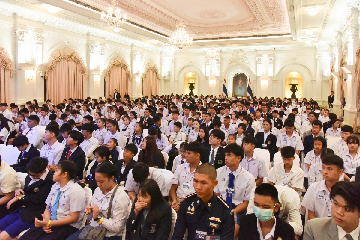 อนุทิน เล่าอดีต "เรียนไม่เก่ง-เป็นเด็กโข่ง" สู่เก้าอี้นายกฯ