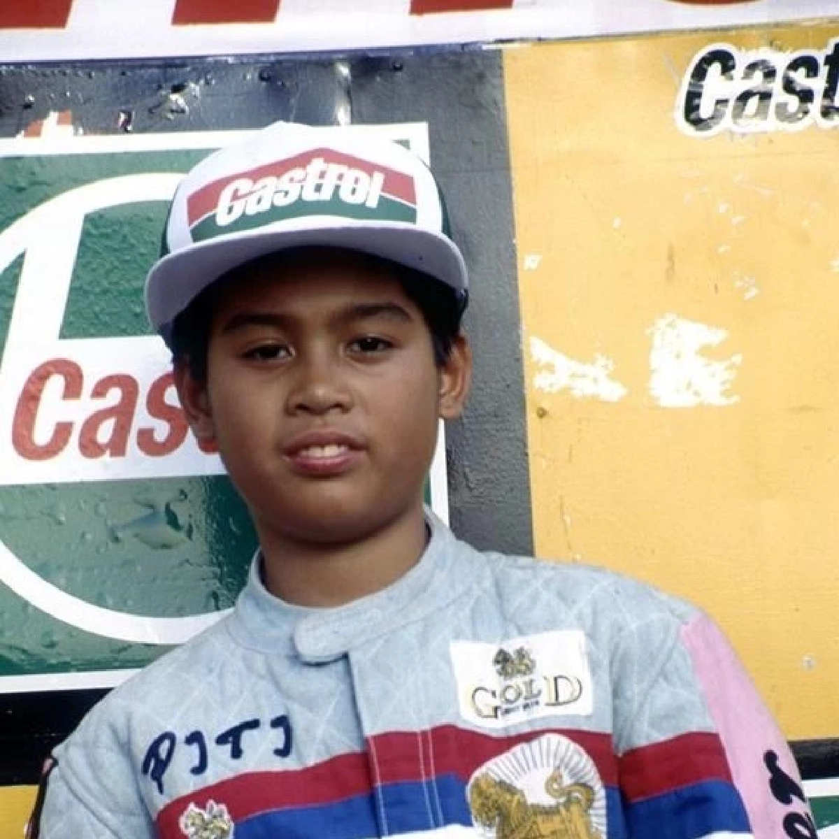 ทายสิ เด็กคนนี้ใครเอ่ย? พนักงานออฟฟิตสุดหล่อ ได้ภรรยาระดับนางเอกดัง